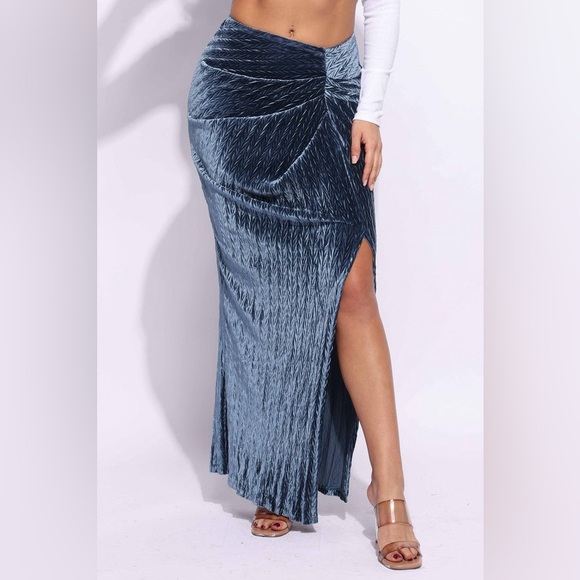 🟠270B. Maxi Velour Slit Skirt - Blue - Picture 1 of 9